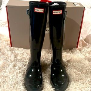 Hunter Wellington Gloss Rain Boots